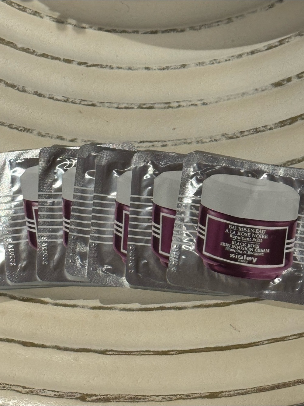 Sisley Black Rose Skin Infusion Cream - Samples